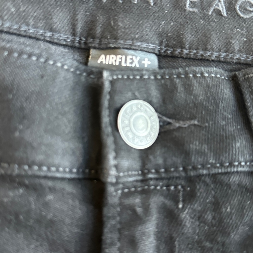 American Eagle AirFlex+ Black Distressed Denim Shorts Men’s Size 31 - Picture 11 of 17